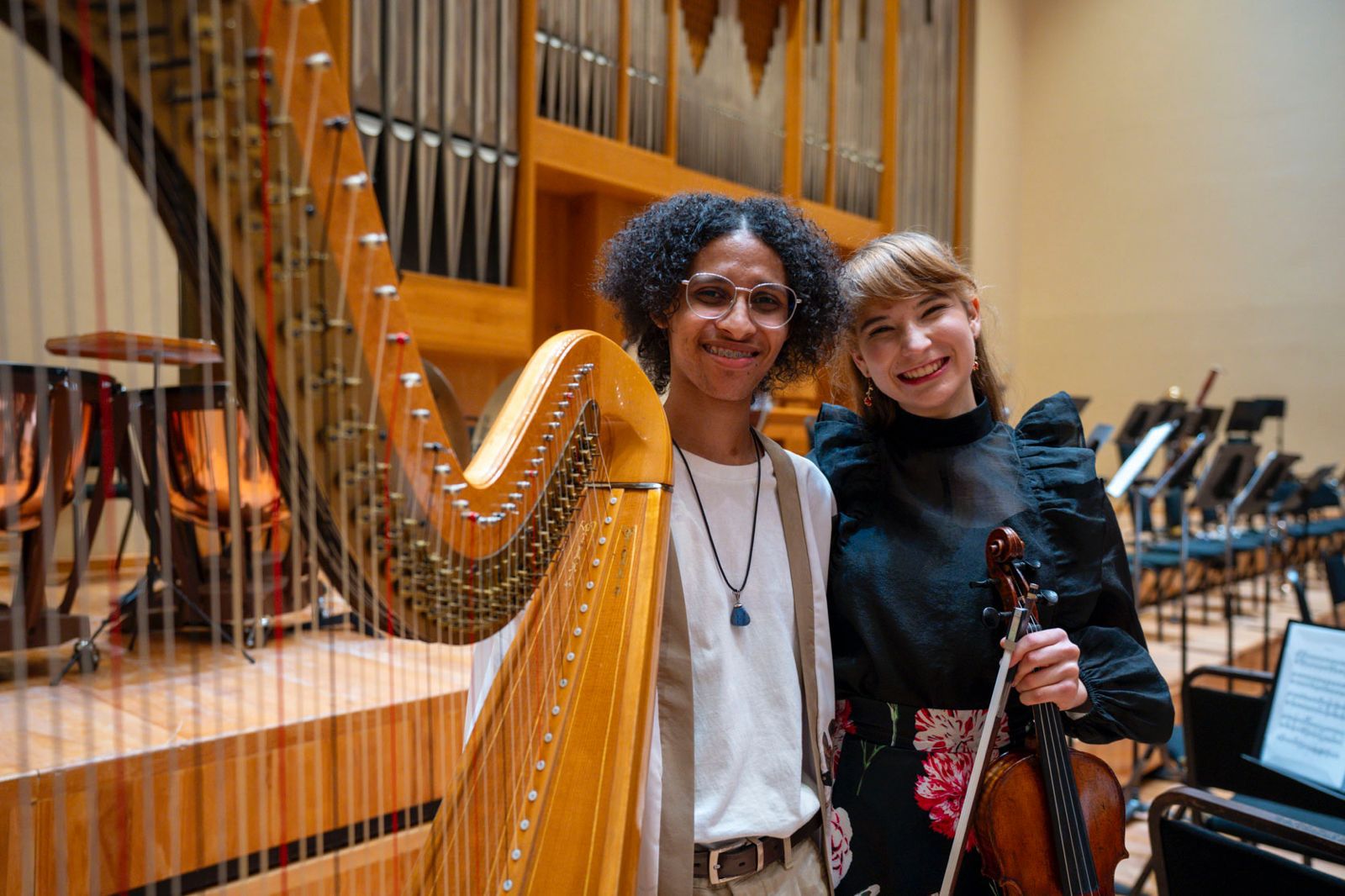 Gilah Kellner (violin) and Ricardo Hiniker